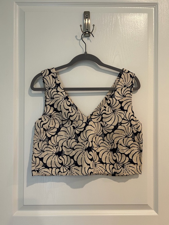 STAUD Tops - STAUD CATANIA TOP - Navy and Cream scallop block print / Size Small /